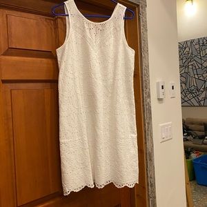 GAP Eyelet Dress-white